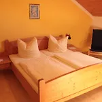 Familienferienhof Kroner ツヴィーゼル