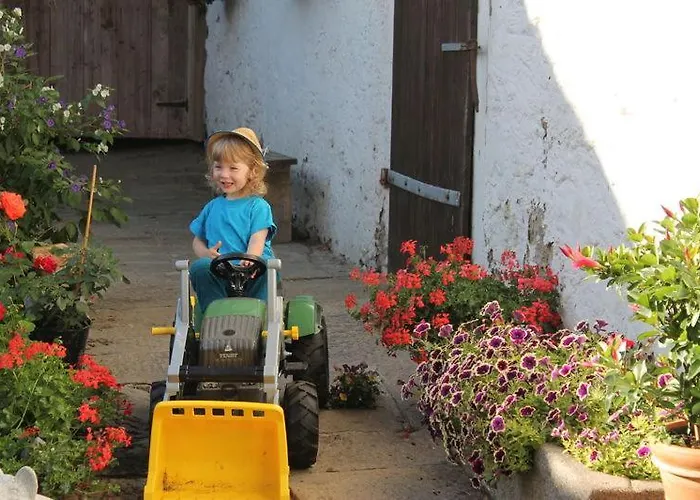 Дом отдыха Familienferienhof Kroner Цвизель