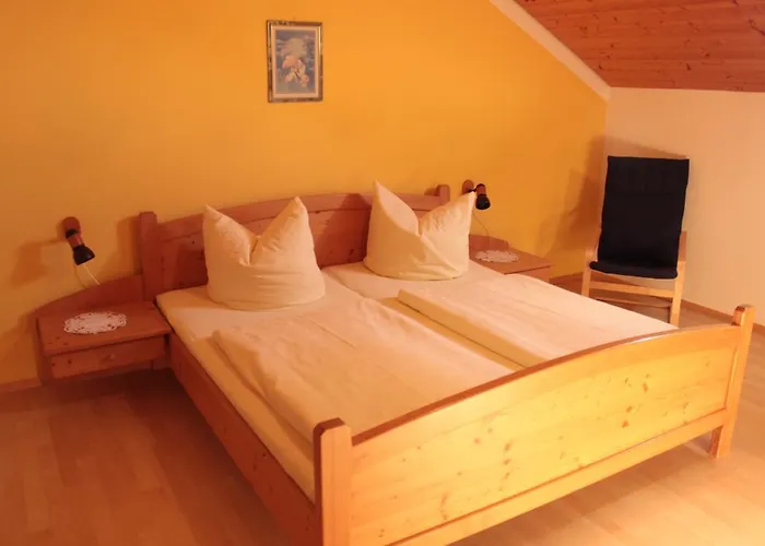 Familienferienhof Kroner Цвизель
