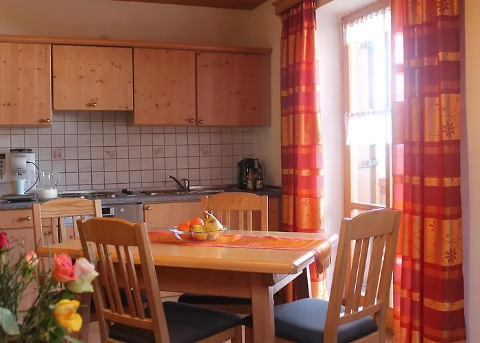 Familienferienhof Kroner * Цвизель
